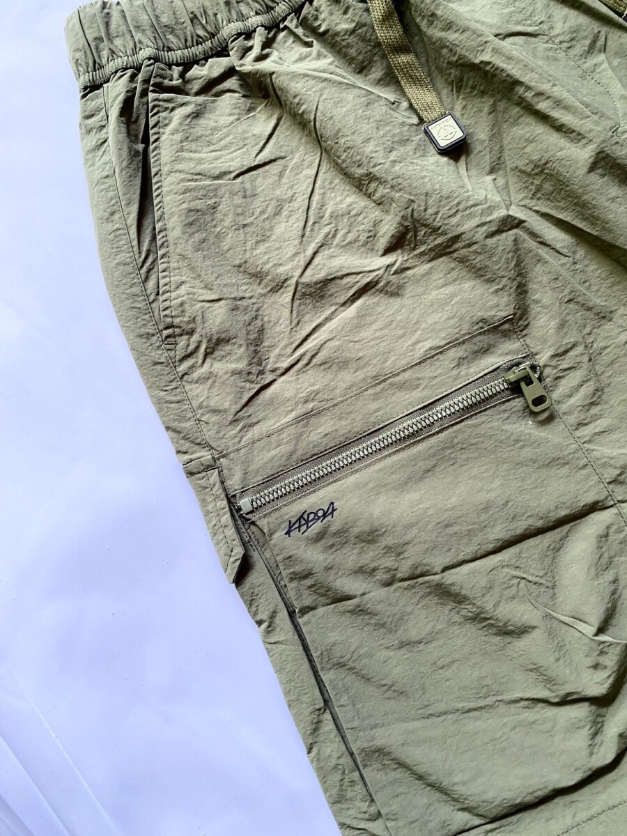 BERMUDA NYLON VERDE 