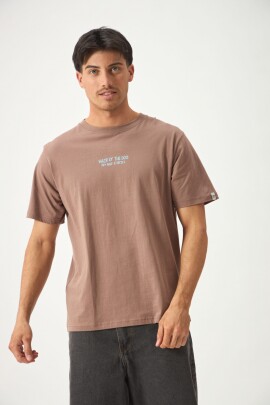REMERA THE DOG MARRON
