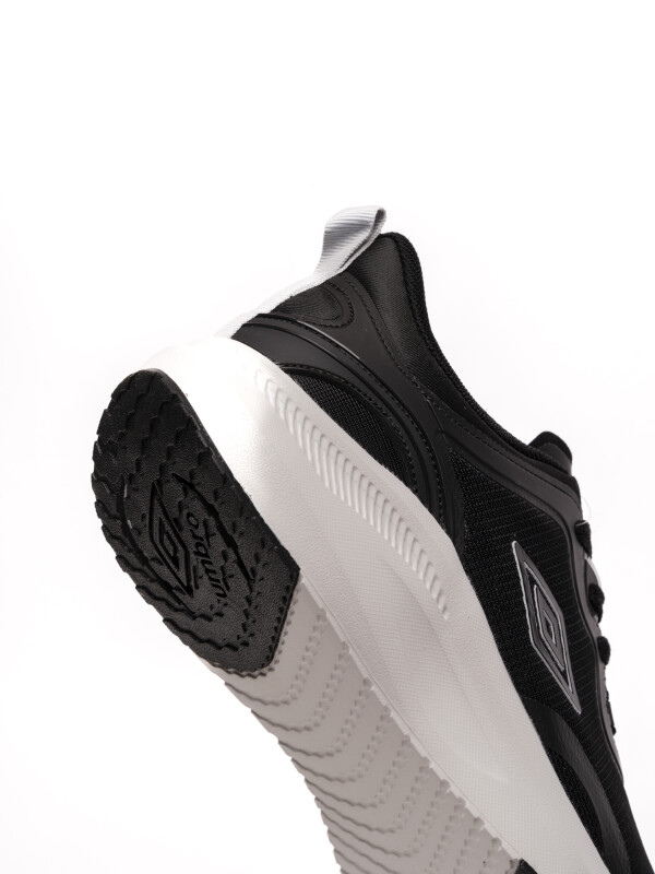 CALZADO IMPULSO Umbro Hombre 002