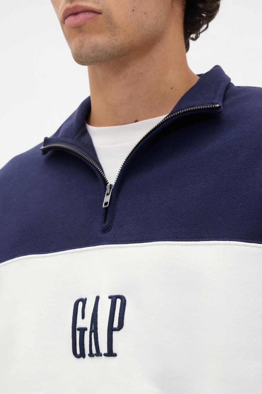 Buzo Deportivo Logo Gap Medio Cierre Hombre New Navy