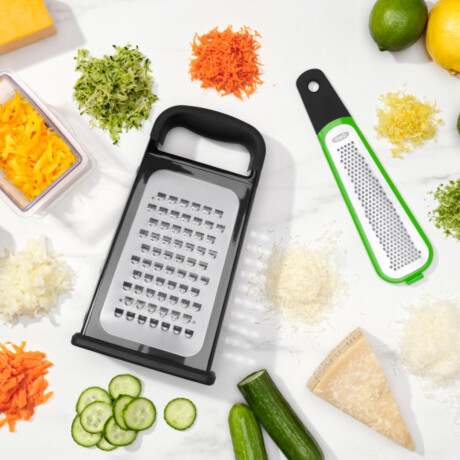 Rallador OXO con recipiente y Zester Extraible Acero Inoxidable