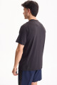 Remera Elevate Negro