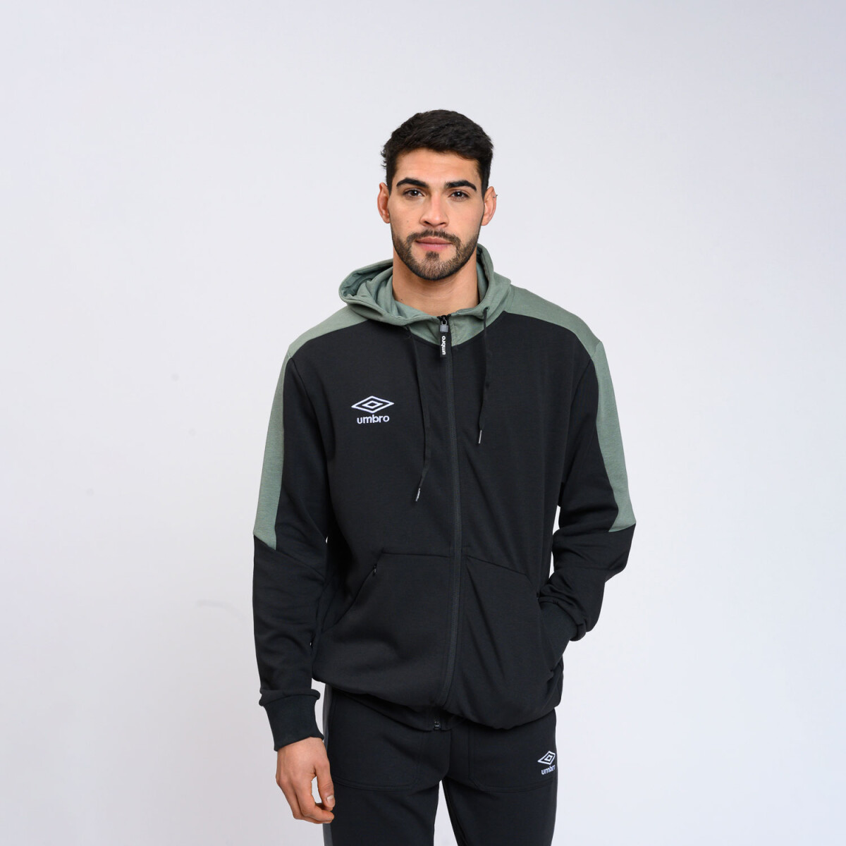 CANGURO TERRANCE HOMBRE Umbro Hombre - 026 