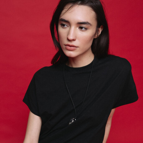 REMERA JANA Negro