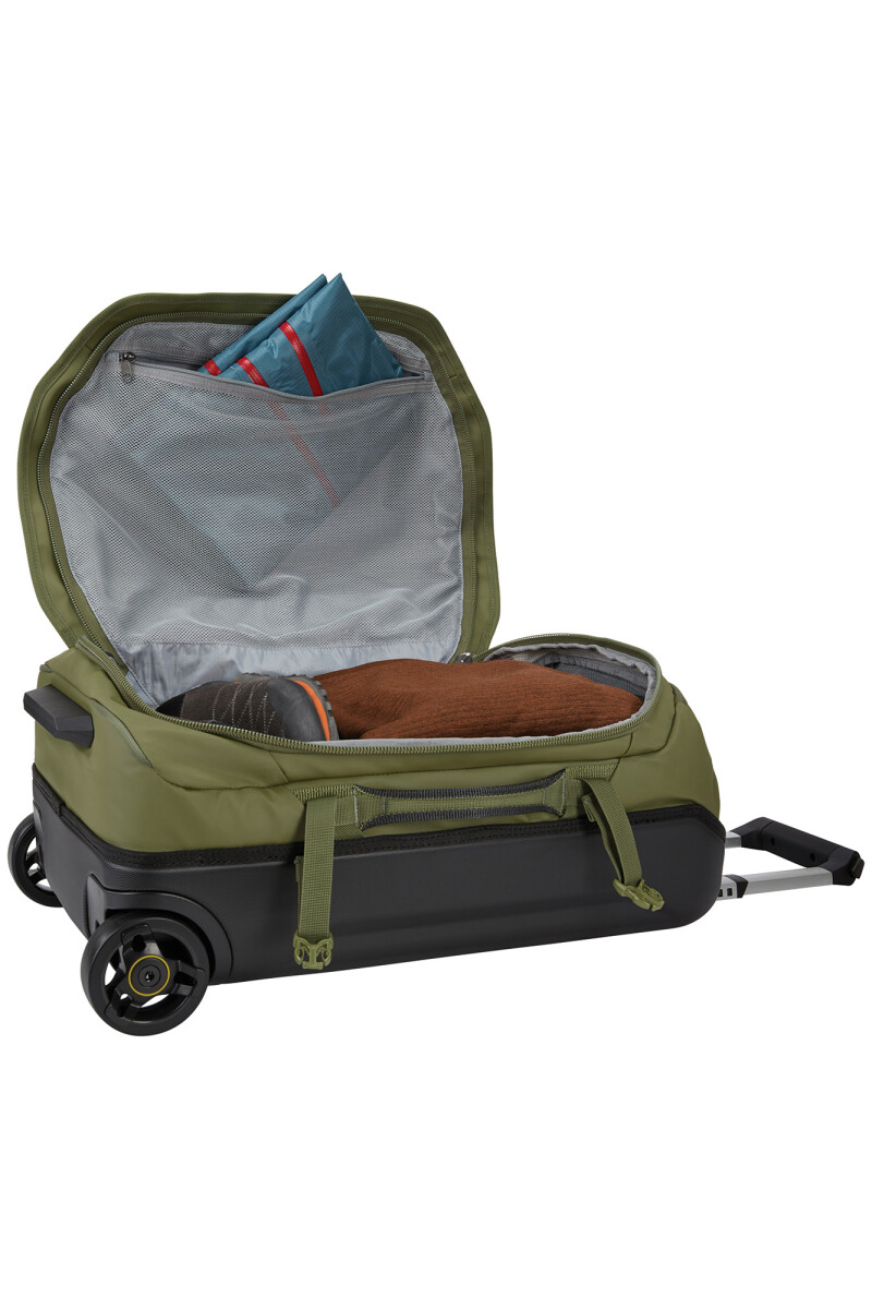 Thule Chasm Carry On Wheeled Duffel 40L - Olivine Thule Chasm Carry On Wheeled Duffel 40L - Olivine
