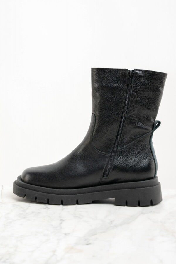 Bota Cuero Negro