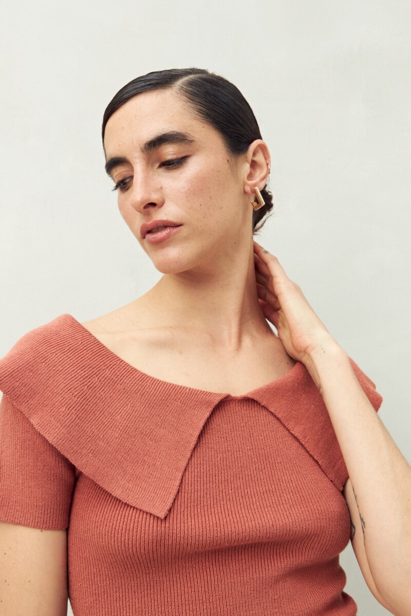 TOP AMARA Ladrillo