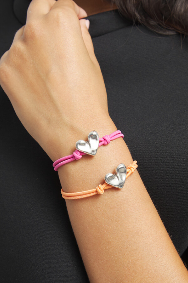 PULSERA DE HILO ELÁSTICO NARANJA CON CORAZÓN BAÑADO EN PLATA DE LEY Pulsera