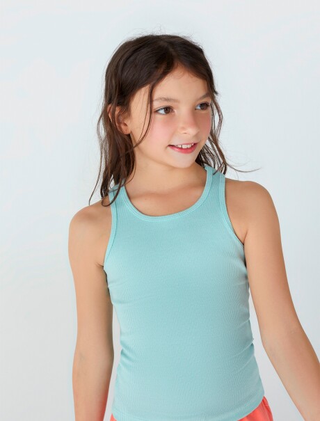 MUSCULOSA BÁSICA DE NIÑA ACANALADA CELESTE