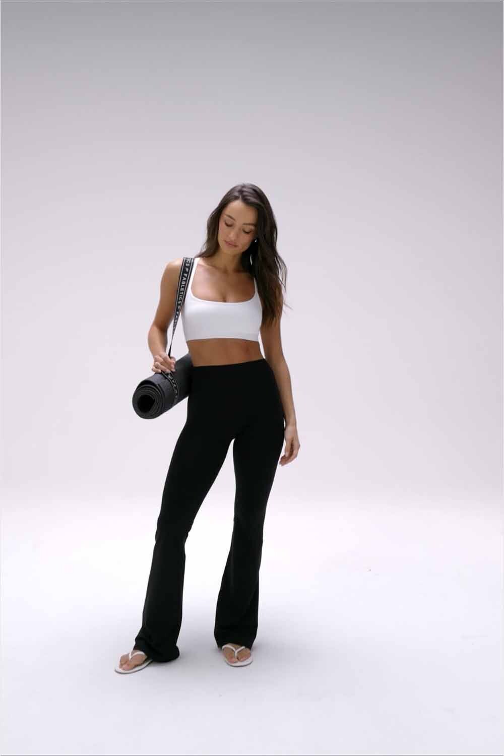 Pantalón Pureluxe High-Waisted Tlc Kick Flare Mujer Oxblood