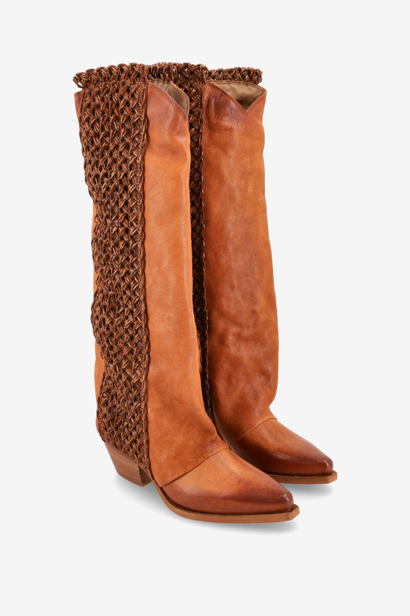 BOTA Camel