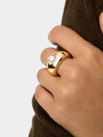 Anillo Con Perla dorado