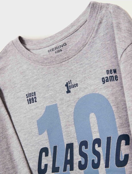 CAMISETA INFANTIL CON ESTAMPA GRIS