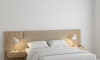 Respaldo 2 plazas tapizado con mesa de luz - Moderna Hanover