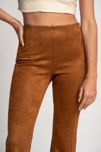 Pantalon Gamuza Cuero Vegano Camel
