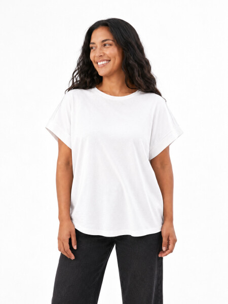 REMERA LIORA BLANCO.