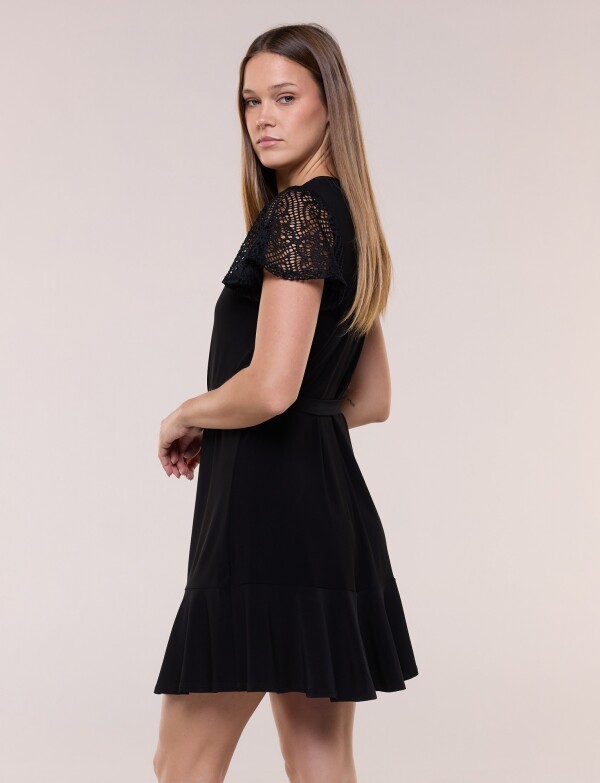 Vestido Corto Con Mangas Broderie NEGRO