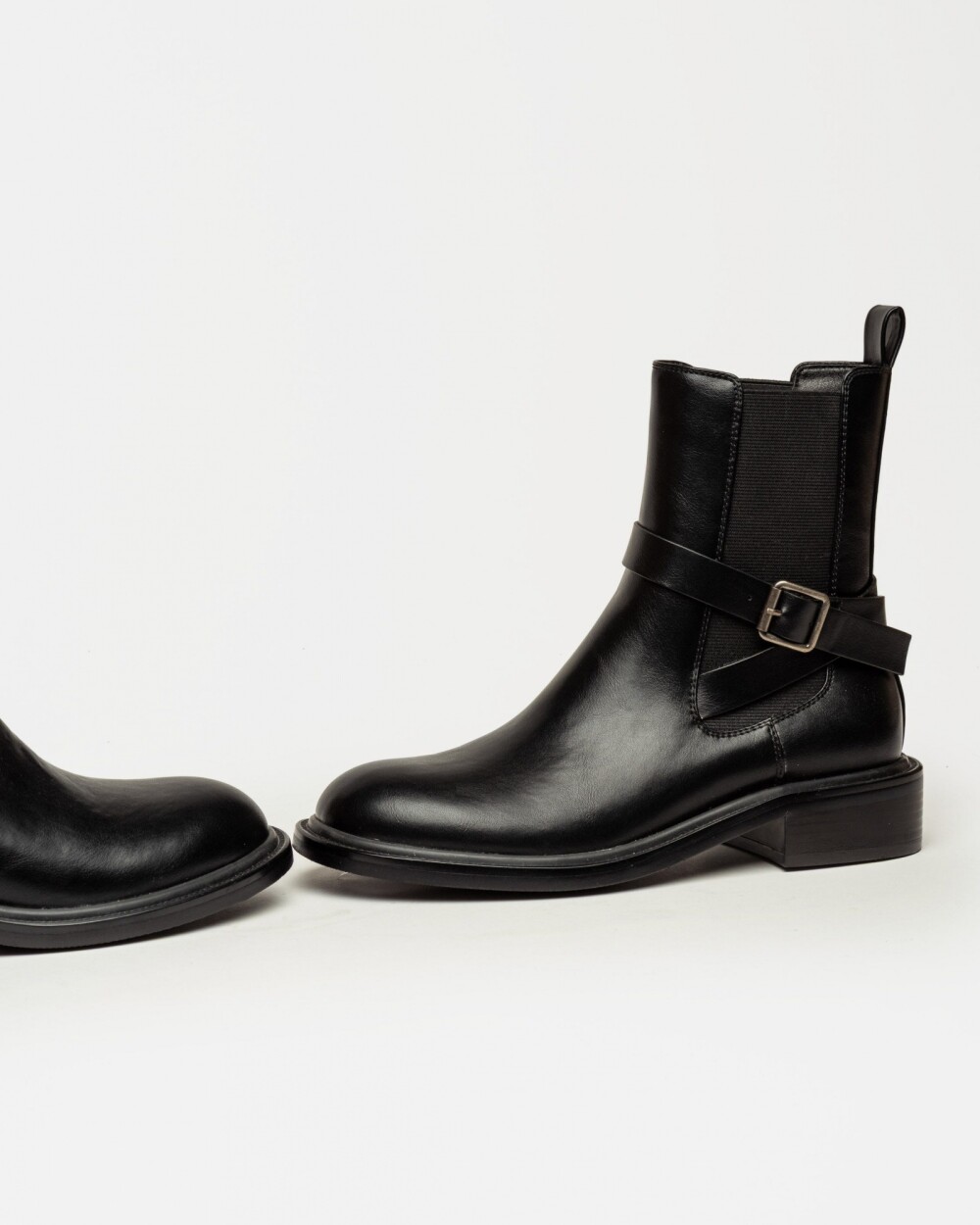 Bota caña media York en efecto cuero Negro