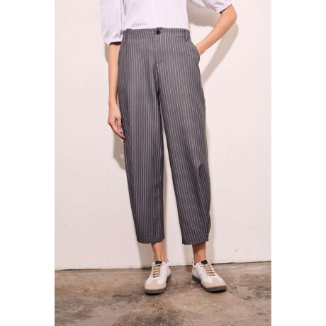 Pantalón A Rayas Gris