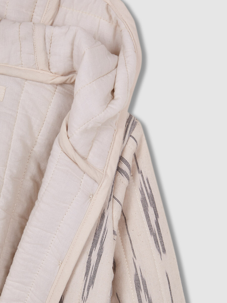 Abrigo Acolchado Estampado Ikat Blanco Roto