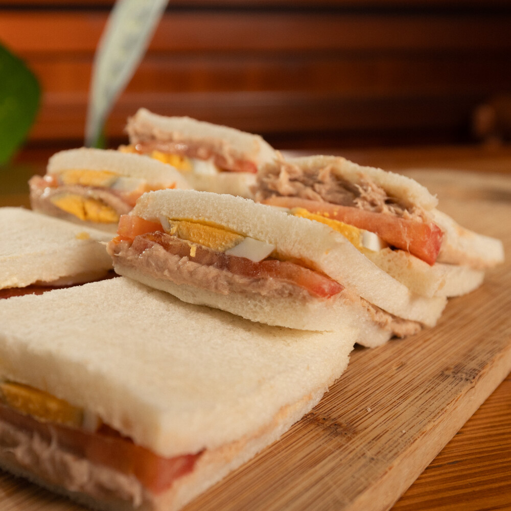 Sandwiches especial de atún x6 Sandwiches especial de atún x6