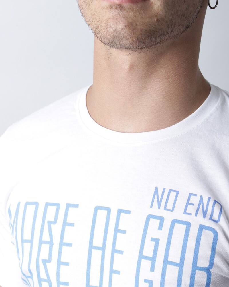 Remera More Of God Less Of Me BLANCO