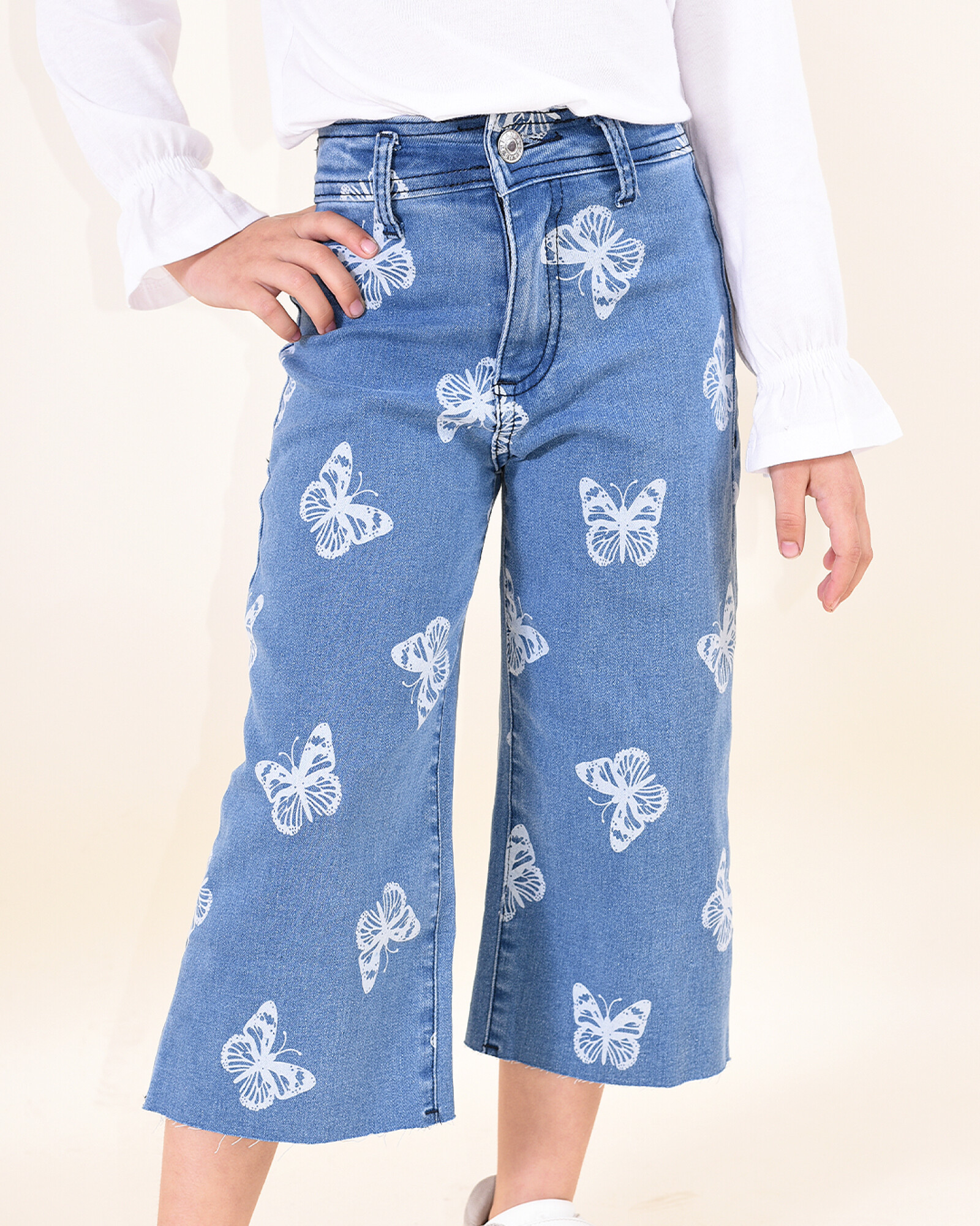 JEAN MACY BUTTERFLIES CELESTE — Guapa