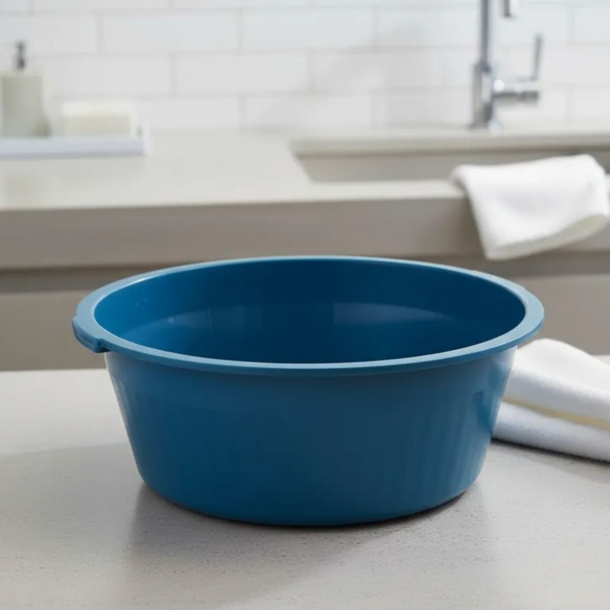 Latón palangana de 18 litros - COLORES SURTIDOS 