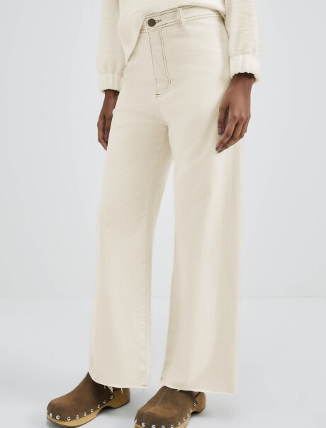 PANTALÓN CROPPED CINTURA ALTA BEIGE