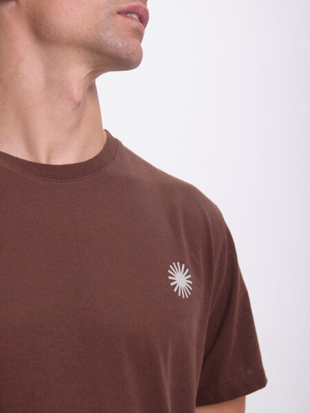 Remera estampa Marrón