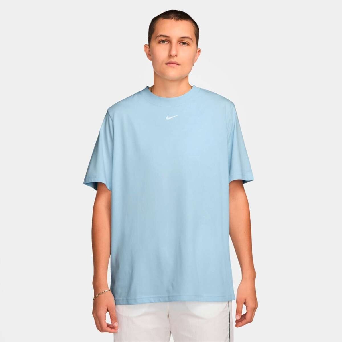 Remera Nike Sportswear Tee Essentials de Mujer - Azul 