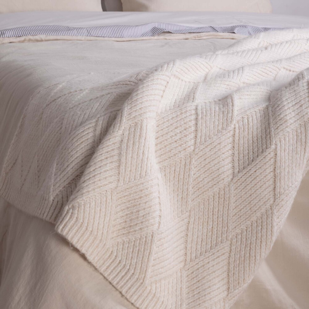 PIE DE CAMA POLIESTER KNIT SPING