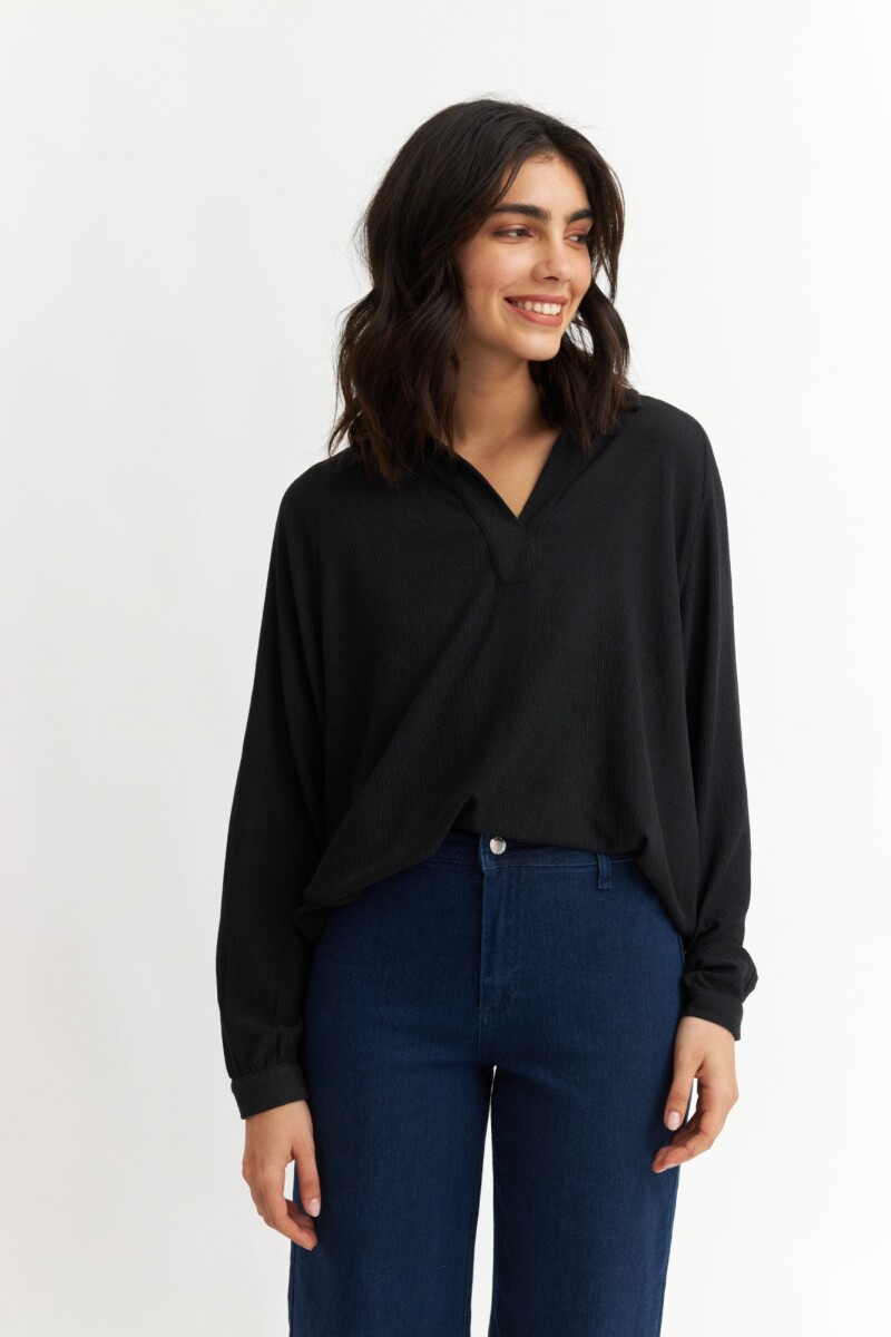Blusa manga ranglán NEGRO