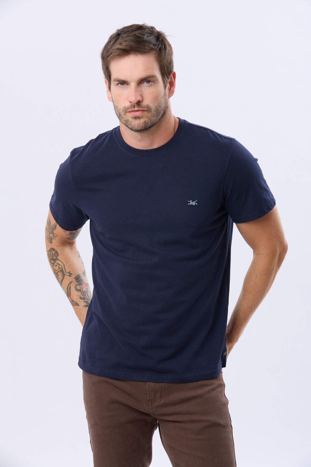 REMERA BÁSICA DE ALGODÓN Azul