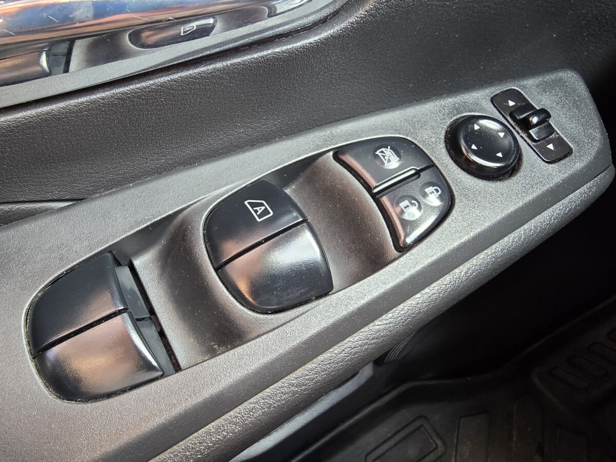 Nissan Kicks 1.6 Exclusive CVT| Permuta / Financia Nissan Kicks 1.6 Exclusive CVT| Permuta / Financia