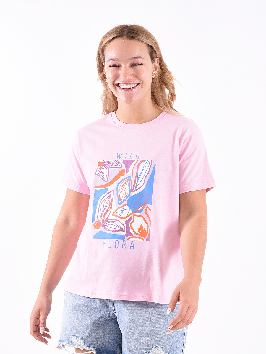 REMERA WILD FLORA - ROSA CLARO 