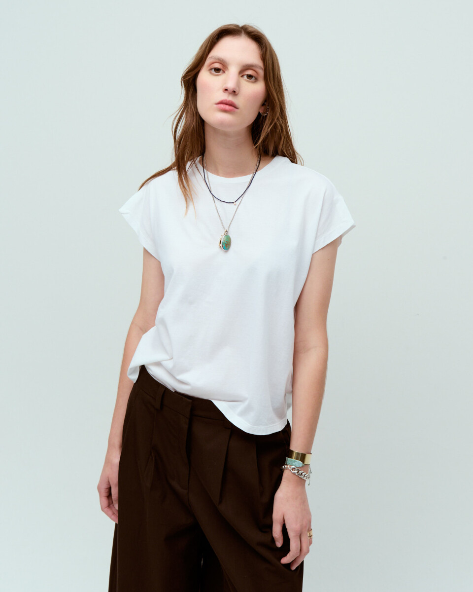 REMERA BOXY 