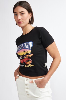 REMERA TAHINI NEGRO