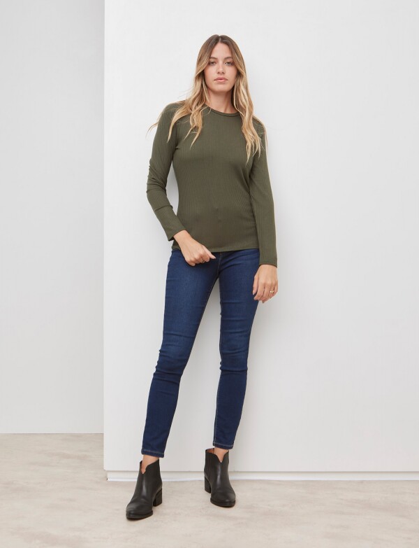 Remera Ribs VERDE