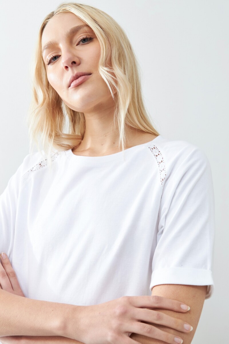 Remera manga raglán con vainillas blanco