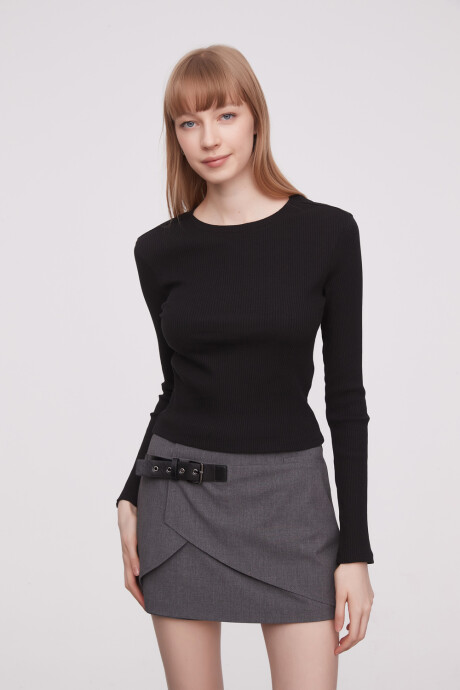 Remera Cedar Negro