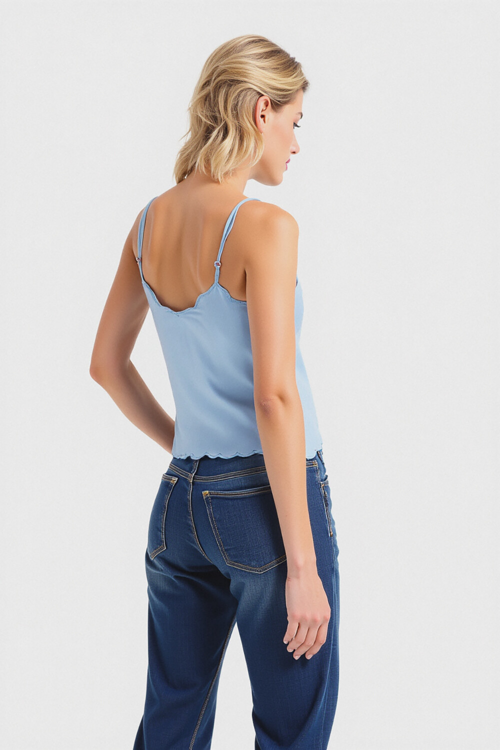 Musculosa Aklilu Celeste Claro