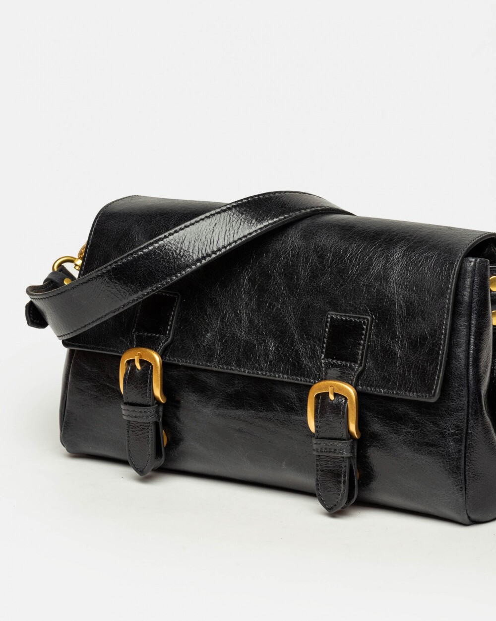 Cartera al hombro Elise en cuero arrugado Negro