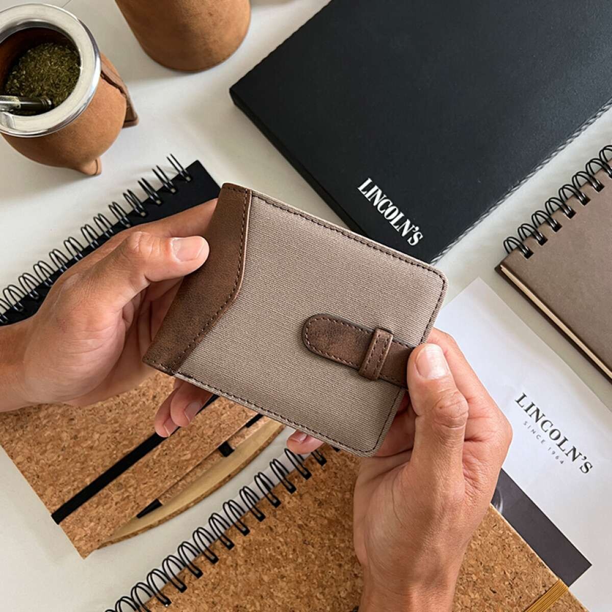 Billetera Juno - Tabaco C/ Tostado 