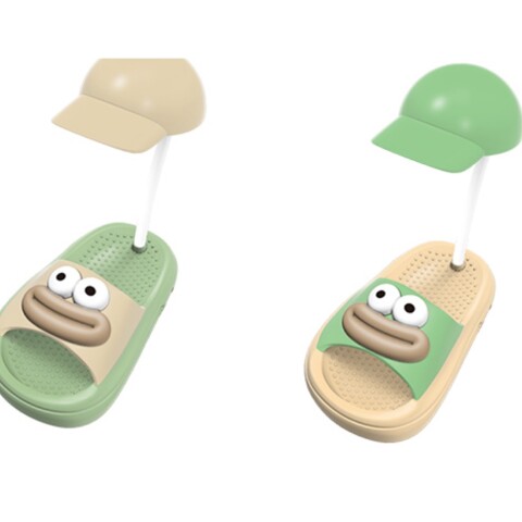 LÁMPARA DE ESCRITORIO (BASE DE ZAPATILLA CON LABIOS EN FORMA DE SALCHICHA) LÁMPARA DE ESCRITORIO (BASE DE ZAPATILLA CON LABIOS EN FORMA DE SALCHICHA)