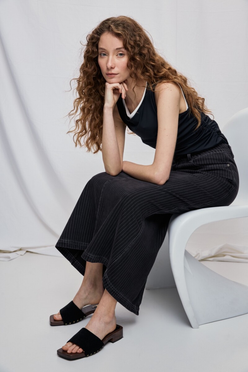 FALDA TUZA Negro