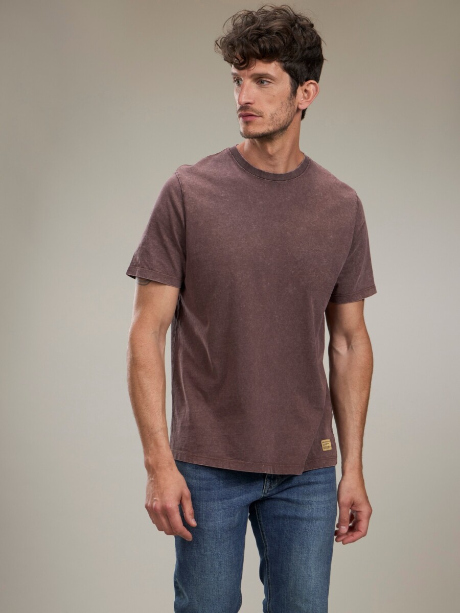 T-SHIRT COS - BERENJENA 