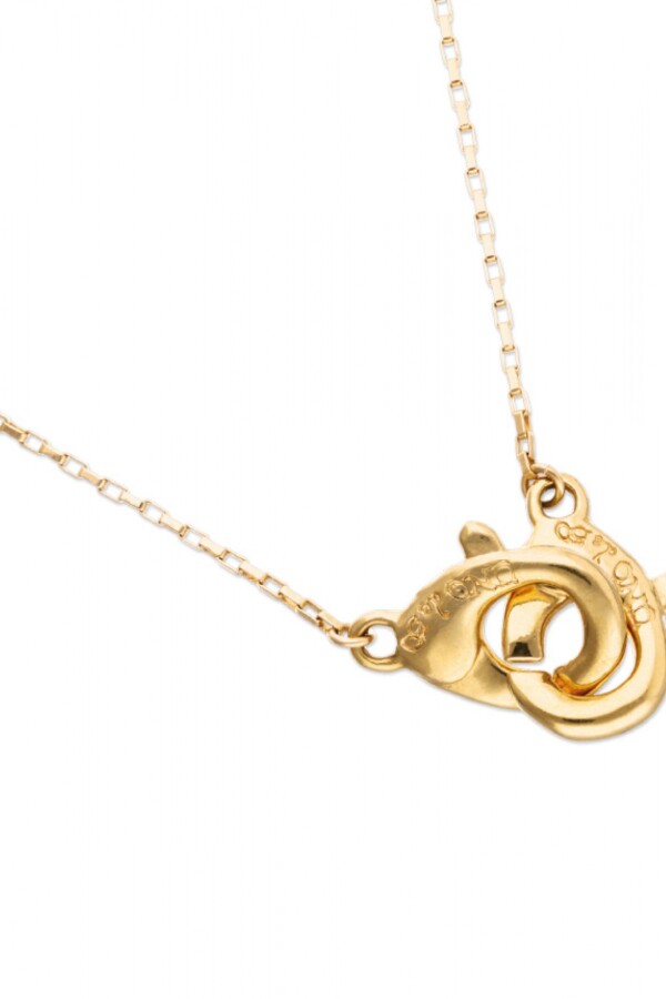 COLLAR BAÑADO EN ORO 18K CON DETALLE DE MOSQUETÓN ENTRELAZADO Colgante