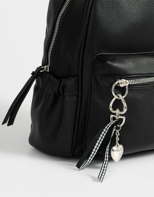 Mochilas Urbanas Color Block Mochila Con Charms - Negro