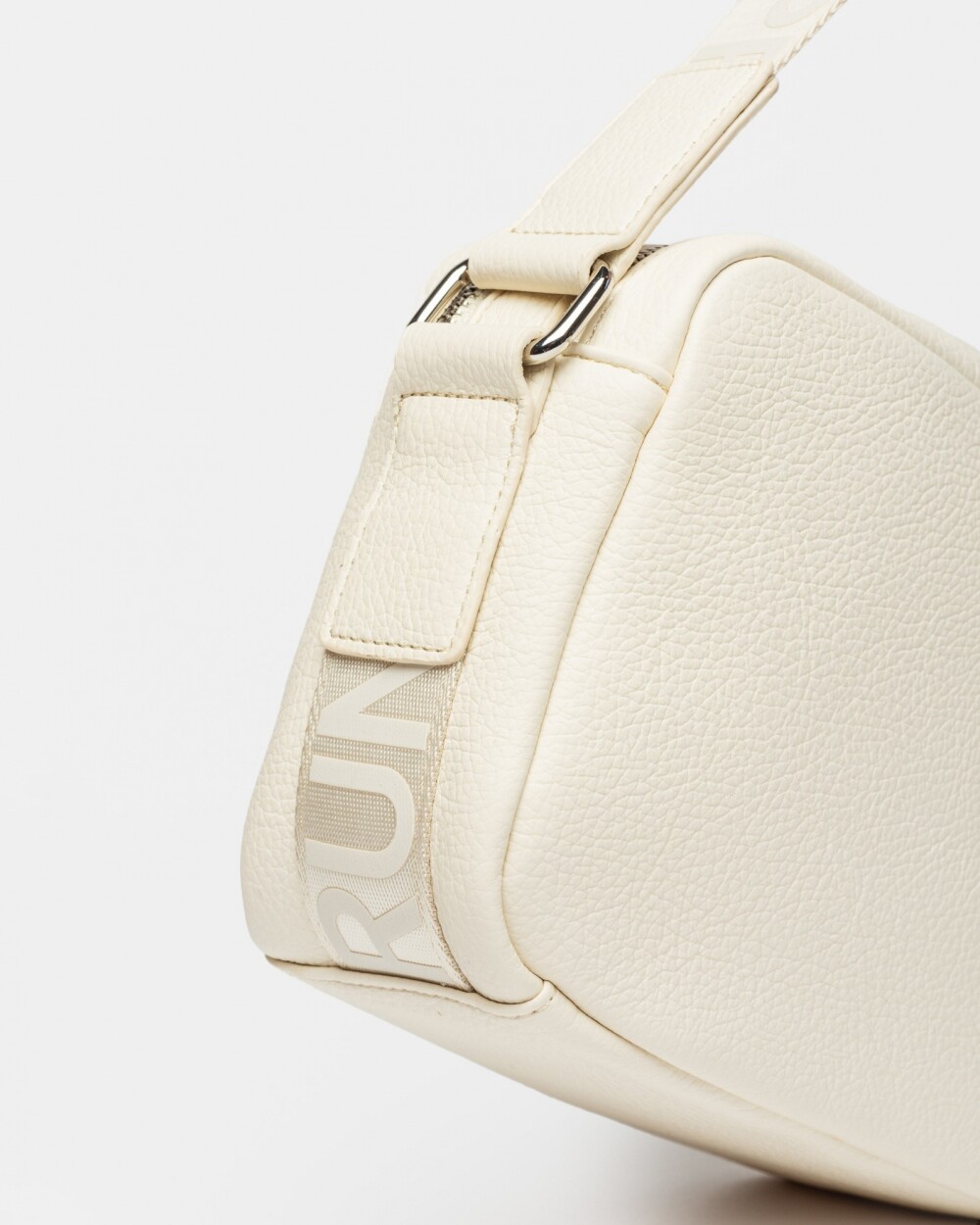 Bandolera Key en efecto cuero graneado Natural